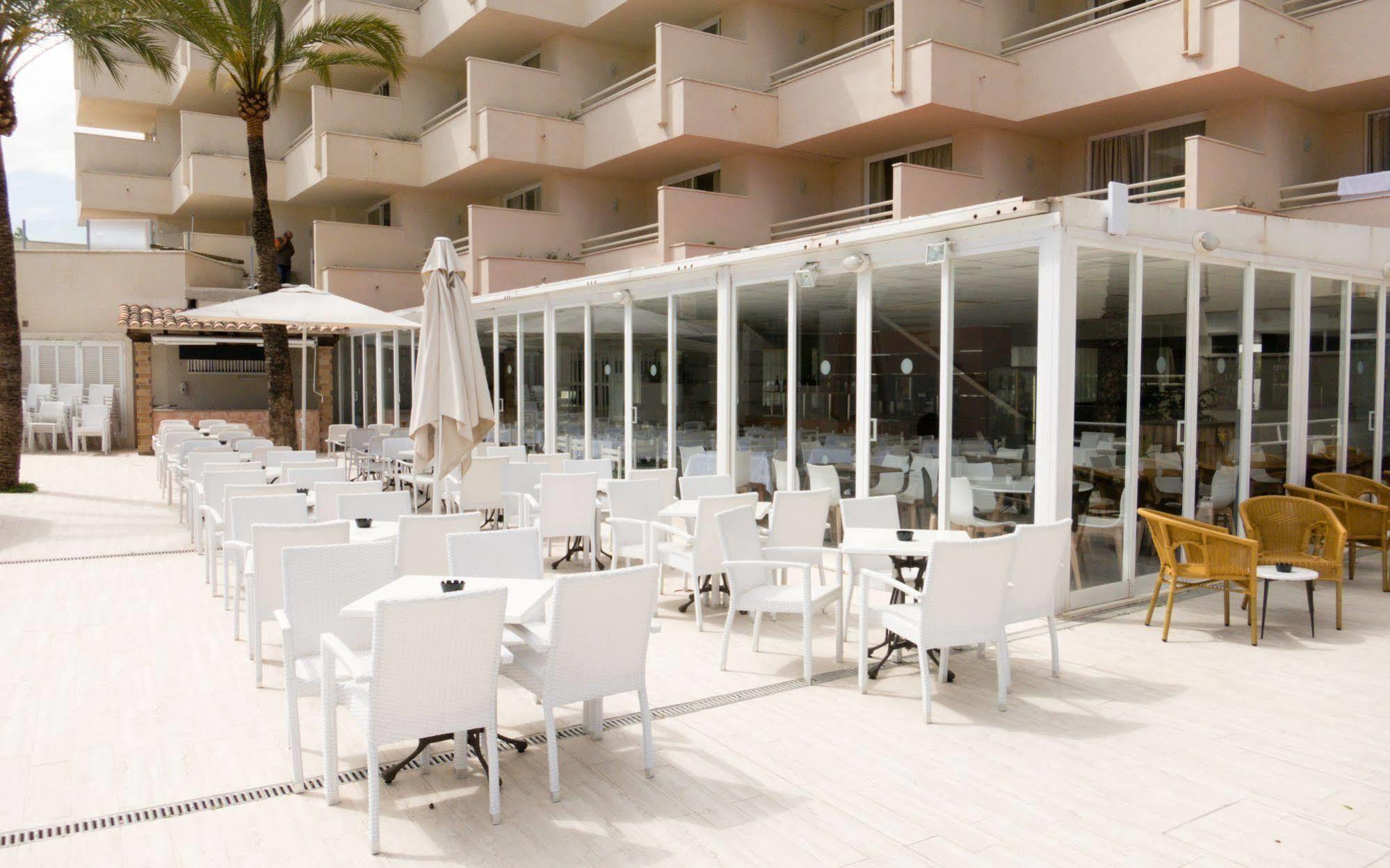 Hotel Globales 4*